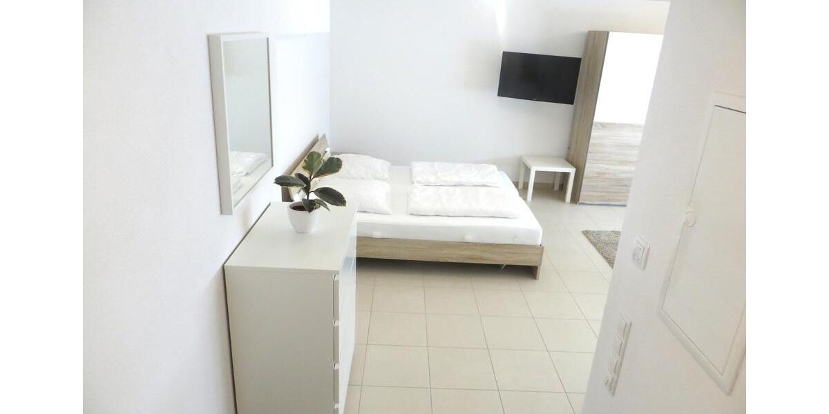 Modern möbliertes, helles Apartment in WaldbüttelbrunnWürzburg 1 zimmer