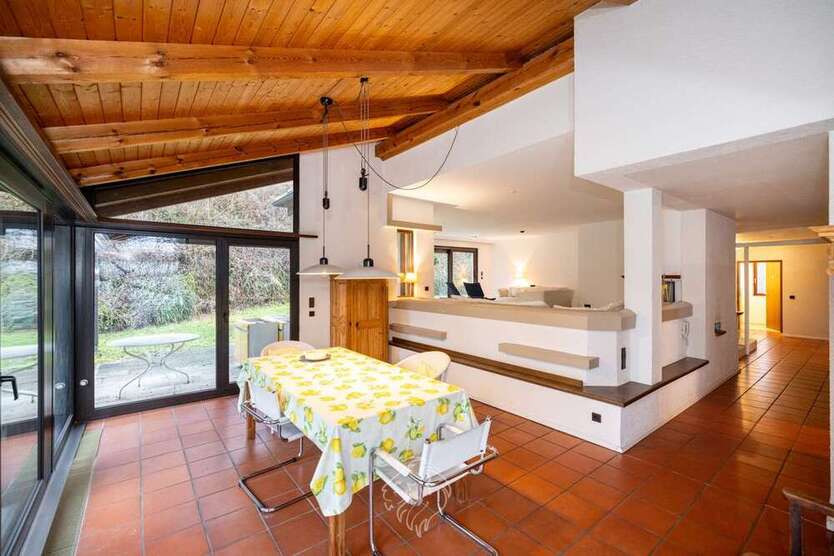 Haus zum Mieten in Ochsenfurt 2.500 € 219.47 m²