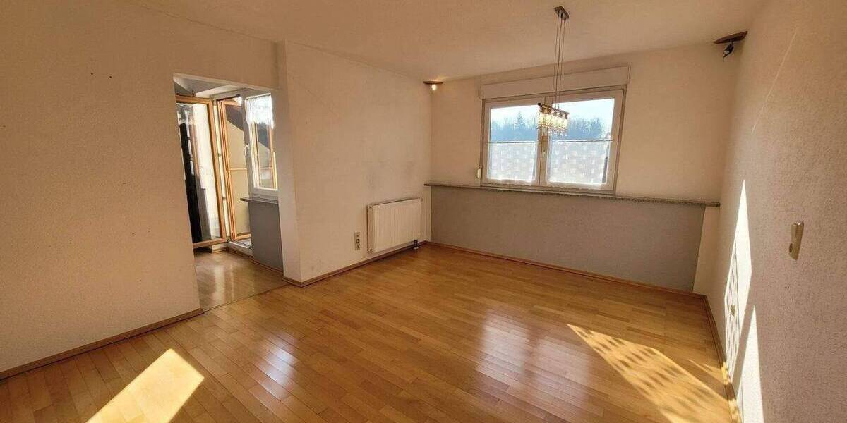 Etagenwohnung Kirchheim - 4 Zimmer, 130 m&sup2;, 980&euro; | Angebot:26920026