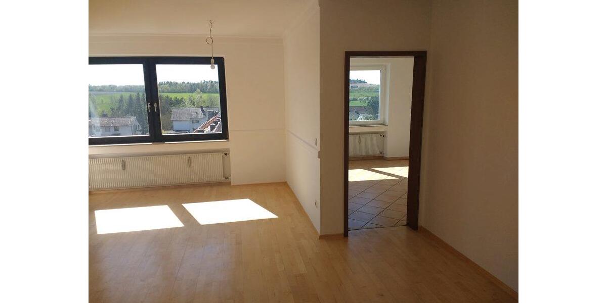 Etagenwohnung Volkach - 3 Zimmer, 105 m&sup2;, 1.000&euro; | Angebot:26649477