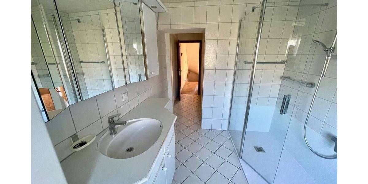 Doppelhaushälfte Würzburg Heidingsfeld - 4 Zimmer, 130 m&sup2;, 389.000&euro; | Angebot:26247312