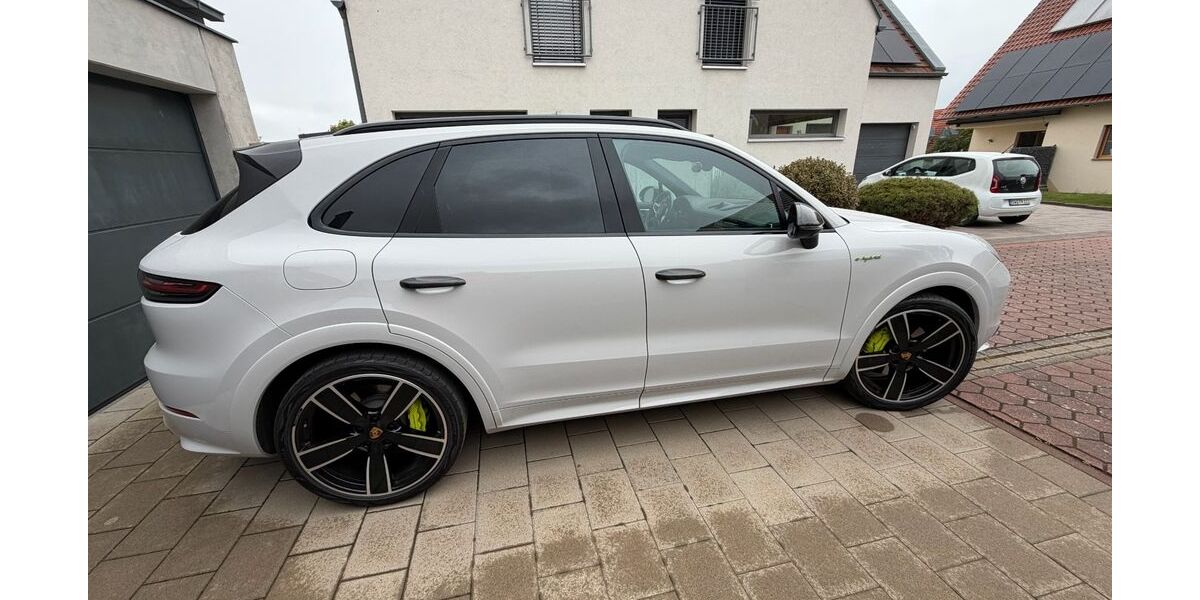 Porsche Cayenne 51.100 km 75.980 &euro; Röthlein 97520