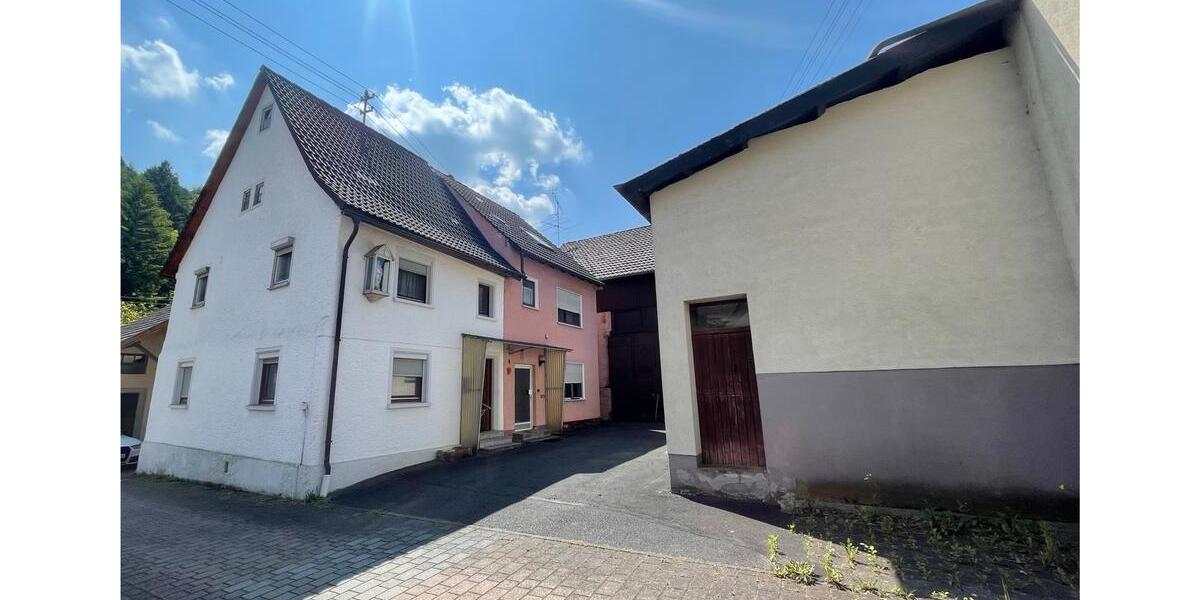 Doppelhaushälfte Würzburg Dürrbachau - 8 Zimmer, 215 m&sup2;, 125.000&euro; | Angebot:25599765