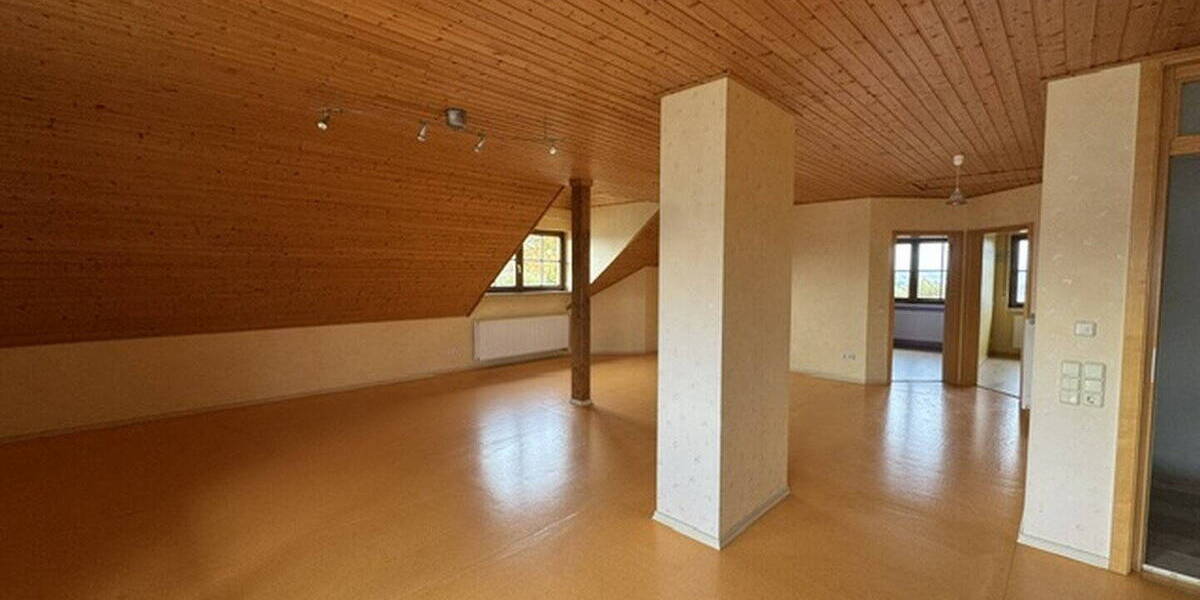 Einfamilienhaus Grünsfeld Krensheim - 8 Zimmer, 266 m&sup2;, 550.000&euro; | Angebot:26763697