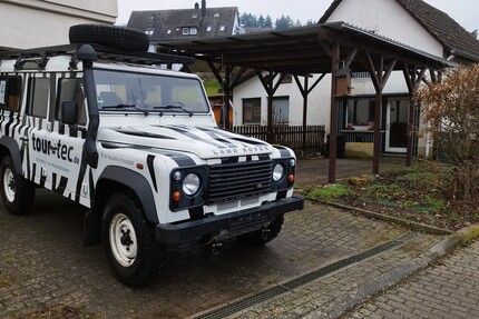 Land Rover Defender 89.000 km 34.999 € Grünsfeld 97947