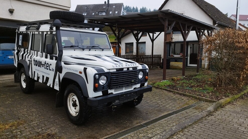 Land Rover Defender 89.000 km 34.999 € Grünsfeld 97947
