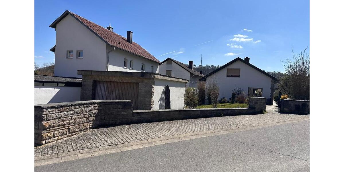 Einfamilienhaus Grünsfeld - 7 Zimmer, 195 m&sup2;, 385.000&euro; | Angebot:26567945