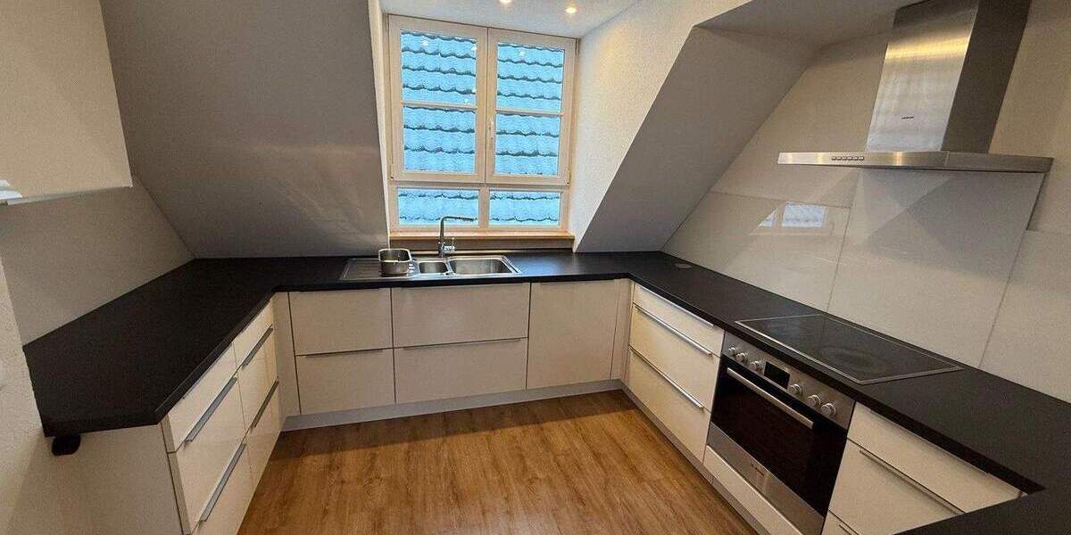 Etagenwohnung Volkach Escherndorf - 4 Zimmer, 110 m&sup2;, 195.000&euro; | Angebot:25673735