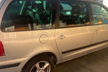 Seat Alhambra 222.000 km 4.900 &euro; Esselbach 97839