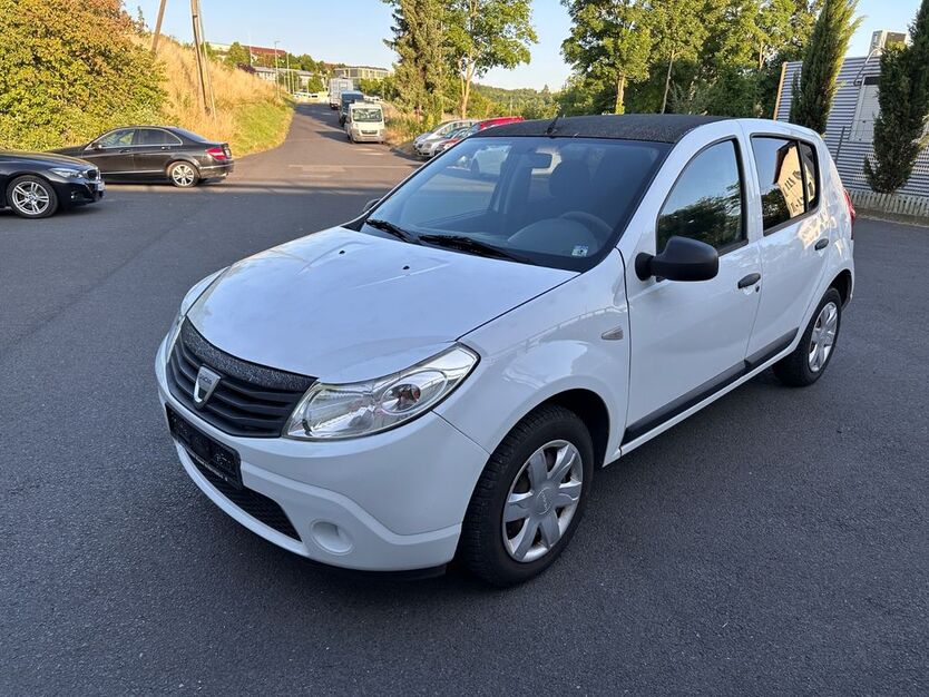 Dacia Sandero 160.100 km 2.490 € Würzburg 97076