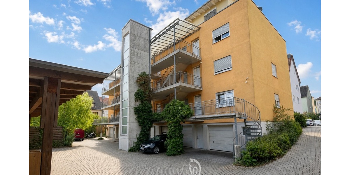 Altersgerecht Wohnen Helle 2-Zimmer-Wohnung mit Balkon, Aufzug und Stellplatz - Etagenwohnung Würzburg Zellerau | Angebot:27134349