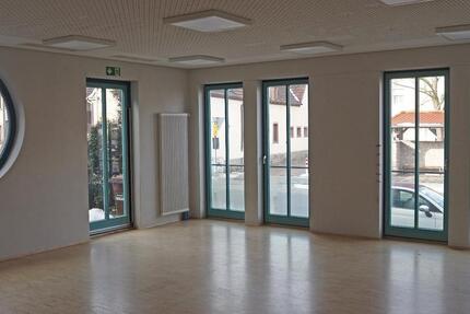 Gewerbeobjekt Güntersleben - 1.100&euro; | Angebot:24789719