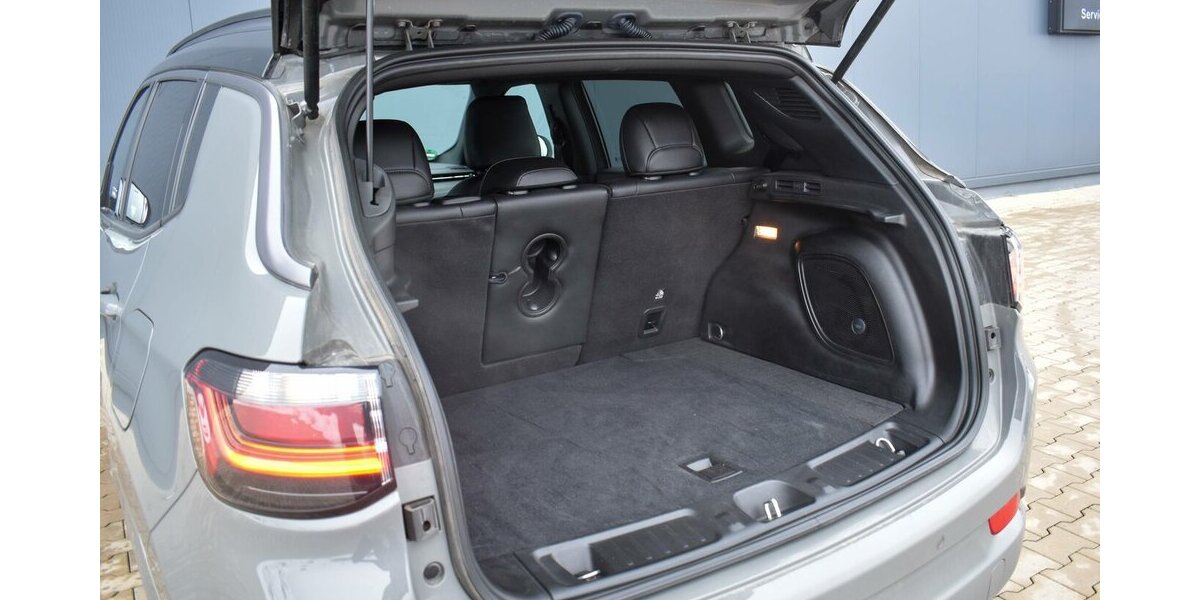 Jeep Compass PHEV S 1.3l A/T 4xe 71.100 km 24.490 &euro; Höchberg-Würzburg 97204