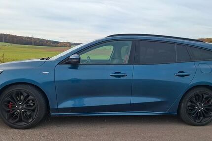 Ford Focus 51.287 km 17.950 &euro; Retzstadt 97282