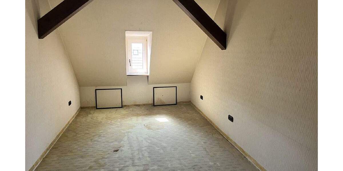 Mehrfamilienhaus, Wohnhaus Tauberbischofsheim - 8 Zimmer, 300 m&sup2;, 192.500&euro; | Angebot:25706844