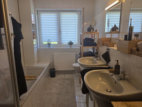 Topzustand! 3-Zimmer-Eigentumswohnung in 97493 Bergrheinfeld Schweinfurt (ID 10671) - Erdgeschoßwohnung Bergrheinfeld Bergrheinfeld | Angebot:26786455
