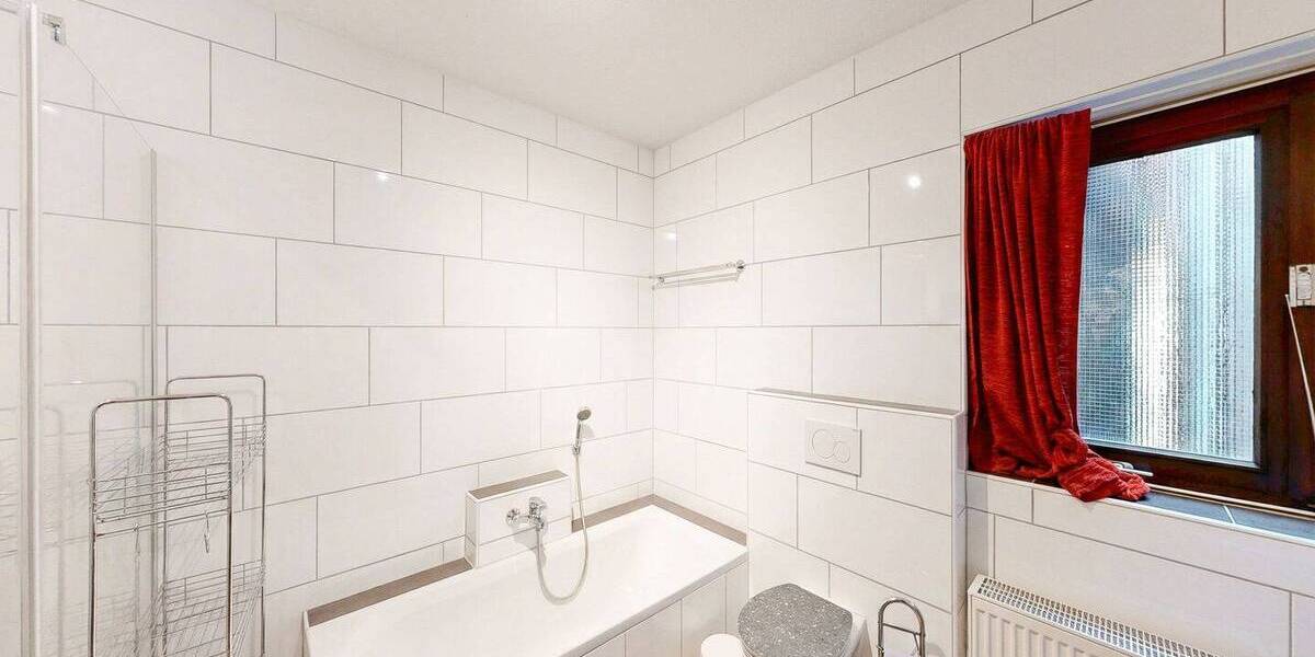 Mehrfamilienhaus, Wohnhaus Winterhausen - 6 Zimmer, 171 m&sup2;, 390.000&euro; | Angebot:25997015