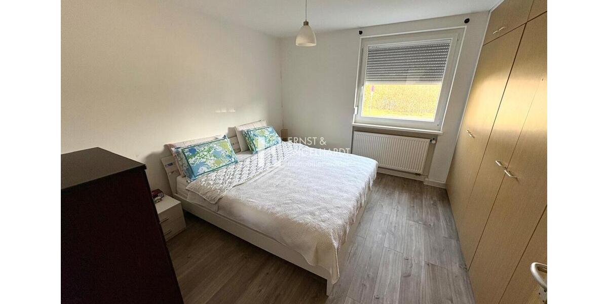 Erdgeschoßwohnung Kitzingen - 5 Zimmer, 112 m&sup2;, 1.100&euro; | Angebot:25905183