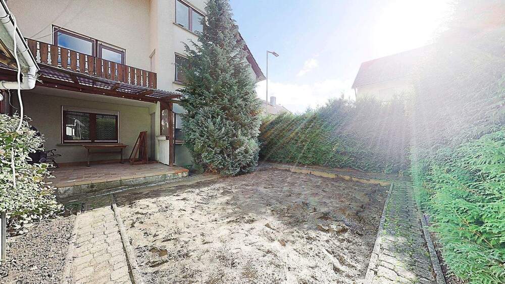 Einfamilienhaus Volkach Eichfeld - 1 Zimmer, 192 m&sup2;, 290.000&euro; | Angebot:25743799