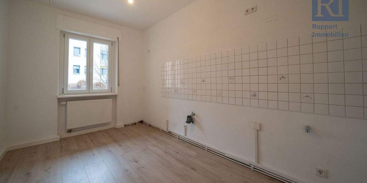 Etagenwohnung Würzburg Sanderau - 3 Zimmer, 94 m&sup2;, 425.000&euro; | Angebot:25773120