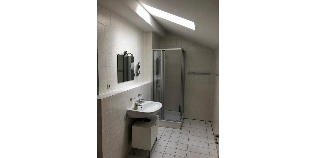 2 12 - Zimmer DG Wohnung Würzburg-Frauenland 2 zimmer