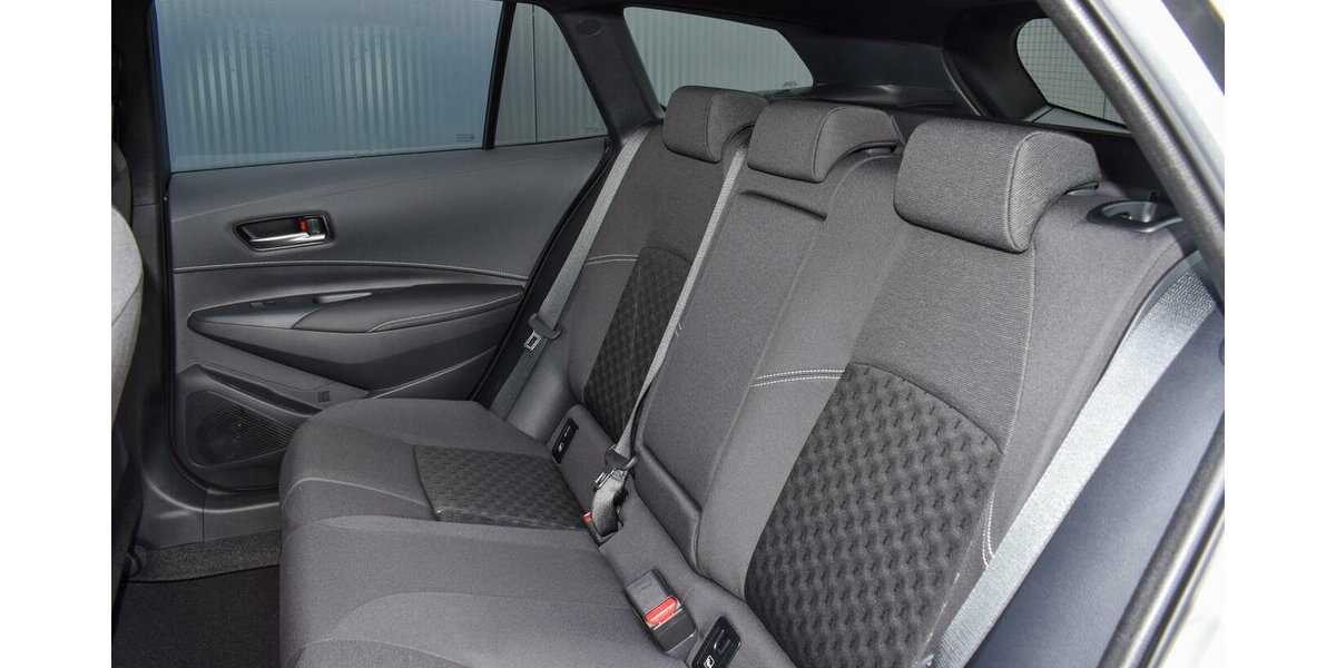 Suzuki Swace Comfort+ 1.8l CVT Hybrid 33.450 km 23.890 &euro; Höchberg-Würzburg 97204