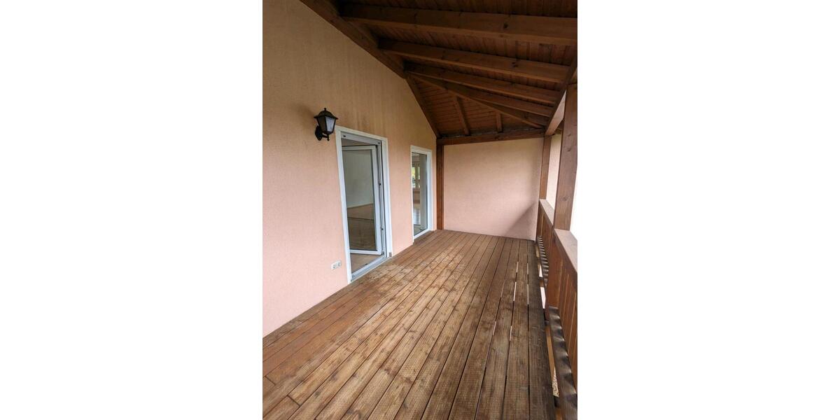 Helle 3 Zimmer Wohnung mit Balkon in ruhiger Lage zu vermieten 3 zimmer