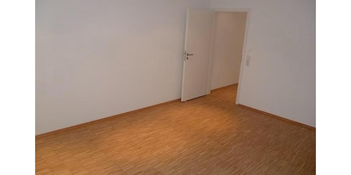 Erdgeschoßwohnung Würzburg Heuchelhof - 2 Zimmer, 70 m&sup2;, 429.000&euro; | Angebot:26676009