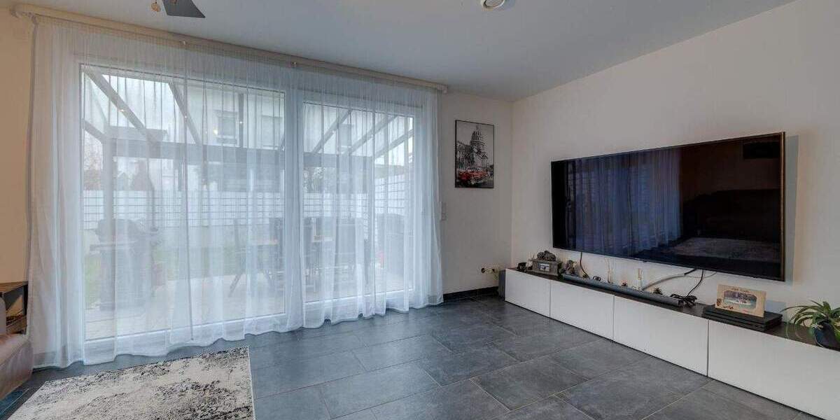 Doppelhaushälfte Zell am Main - 5 Zimmer, 145 m&sup2;, 640.000&euro; | Angebot:25747371