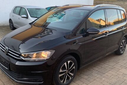 VW Touran 60.000 km 26.990 € Werneck/Eßleben 97440
