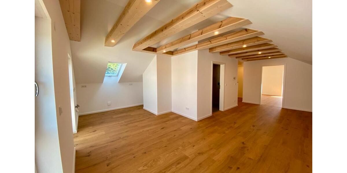Etagenwohnung Marktbreit - 6 Zimmer, 190 m&sup2;, 2.100&euro; | Angebot:26678755