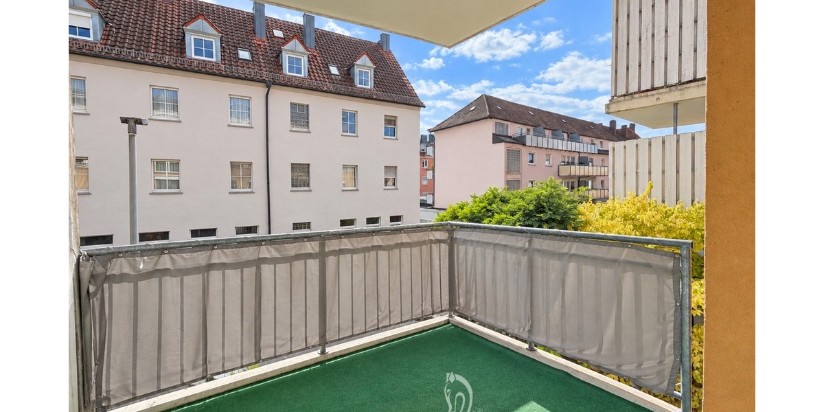 Altersgerecht, Aufzug und Stellplatz: Helle 2-Zimmer-Wohnung mit Balkonloggia - Etagenwohnung Würzburg Zellerau | Angebot:27134349