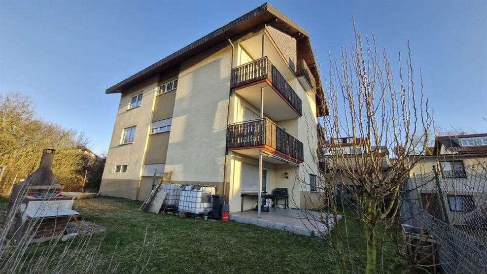 Haus zum Kaufen in Großrinderfeld 530.000 € 290 m²