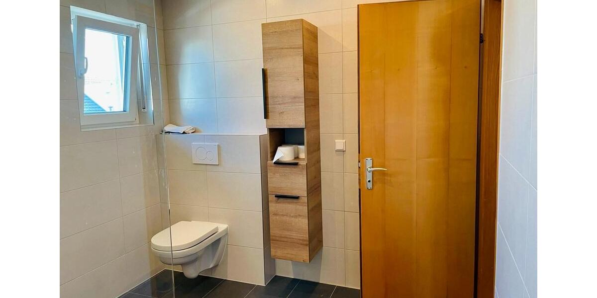 Etagenwohnung Hettstadt - 4 Zimmer, 108 m&sup2;, 1.050&euro; | Angebot:25131993