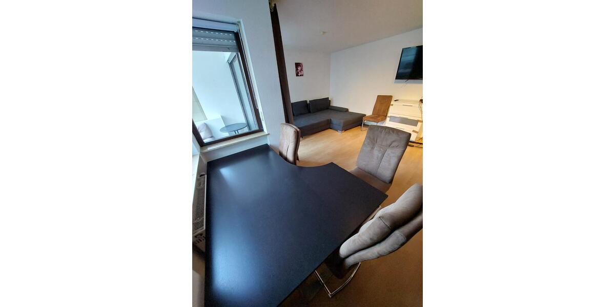 Etagenwohnung Höchberg - 1 Zimmer, 36 m&sup2;, 360&euro; | Angebot:24981671