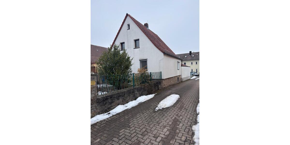 Einfamilienhaus Würzburg Heuchelhof - 5 Zimmer, 100 m&sup2;, 349.000&euro; | Angebot:24704263