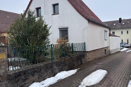 Haus Würzburg Heuchelhof - 5 Zimmer, 100 m&sup2;, 349.000&euro; | Angebot:24704263