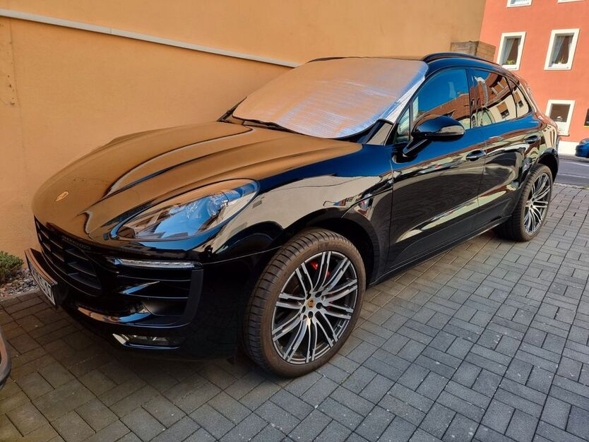 Porsche Macan 128.000 km 39.000 € Randersacker 97236