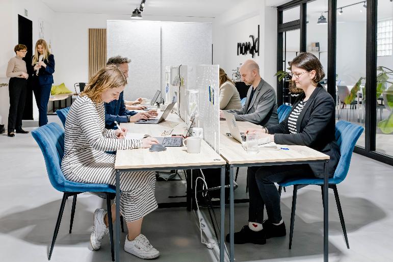 Arbeitsplätze im Coworkingspace flexibel Mietbar - All-in-Miete