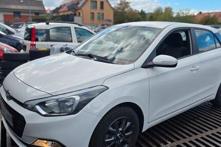 Hyundai i20 30.000 km 9.600 &euro; Randersacker 97236