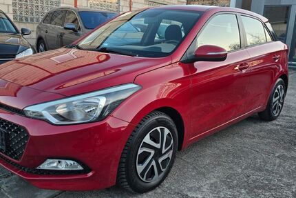 Hyundai i20 85.000 km 7.990 &euro; Würzburg 97076