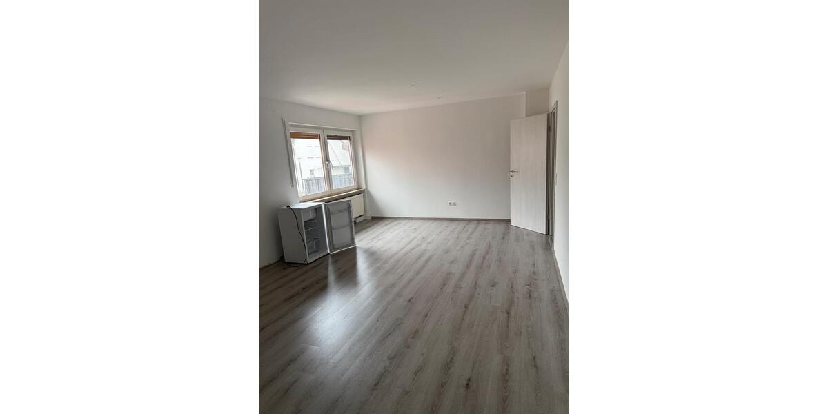 Etagenwohnung Sommerach - 4 Zimmer, 100 m&sup2;, 1.200&euro; | Angebot:26121868