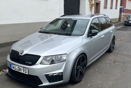Skoda Octavia 104.000 km 16.399 € Erlabrunn 97250