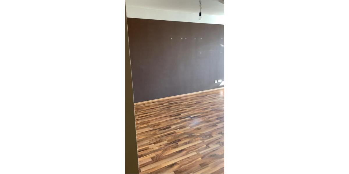 Dachgeschoßwohnung Arnstein - 3 Zimmer, 72 m&sup2;, 550&euro; | Angebot:26063242