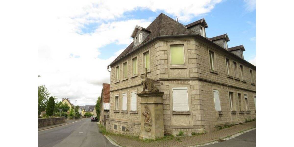 Mehrfamilienhaus, Wohnhaus Bütthard - 8 Zimmer, 320 m&sup2;, 205.000&euro; | Angebot:22017001