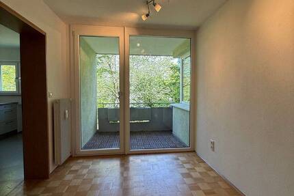 Wohnung Gerbrunn - 3 Zimmer, 87 m&sup2;, 1.044&euro; | Angebot:26410346