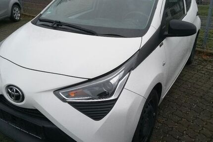 Toyota Aygo (X) 73.506 km 7.990 € Würzburg-Estenfeld 97230