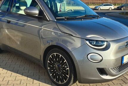 Fiat 500e 33.000 km 20.300 € Güntersleben 97261