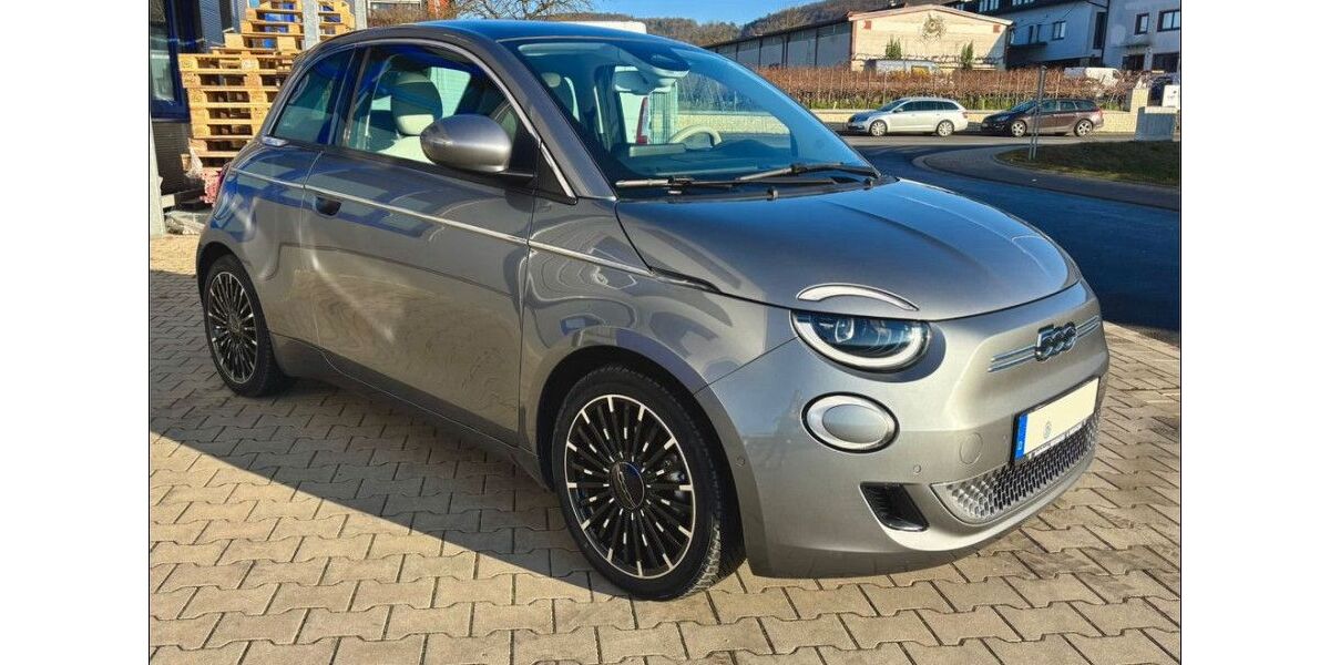 Fiat 500e 33.000 km 20.300 € Güntersleben 97261