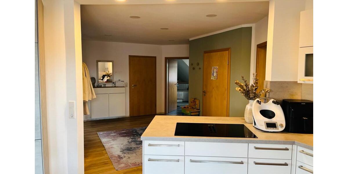 Dachgeschoßwohnung Schwarzach am Main - 4 Zimmer, 124 m&sup2;, 1.150&euro; | Angebot:26492883